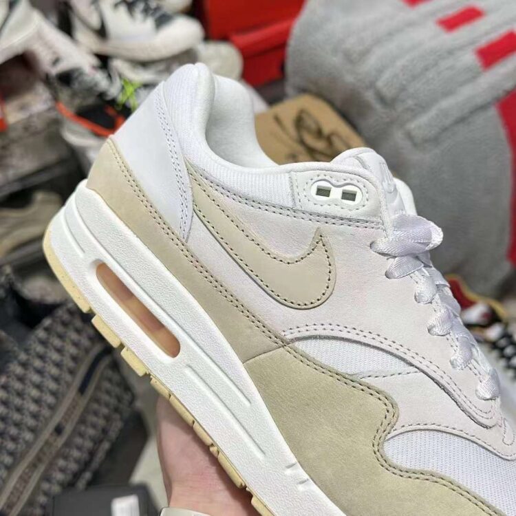 Nike Air Max 1 WMNS "Pale Ivory" DZ2628-101