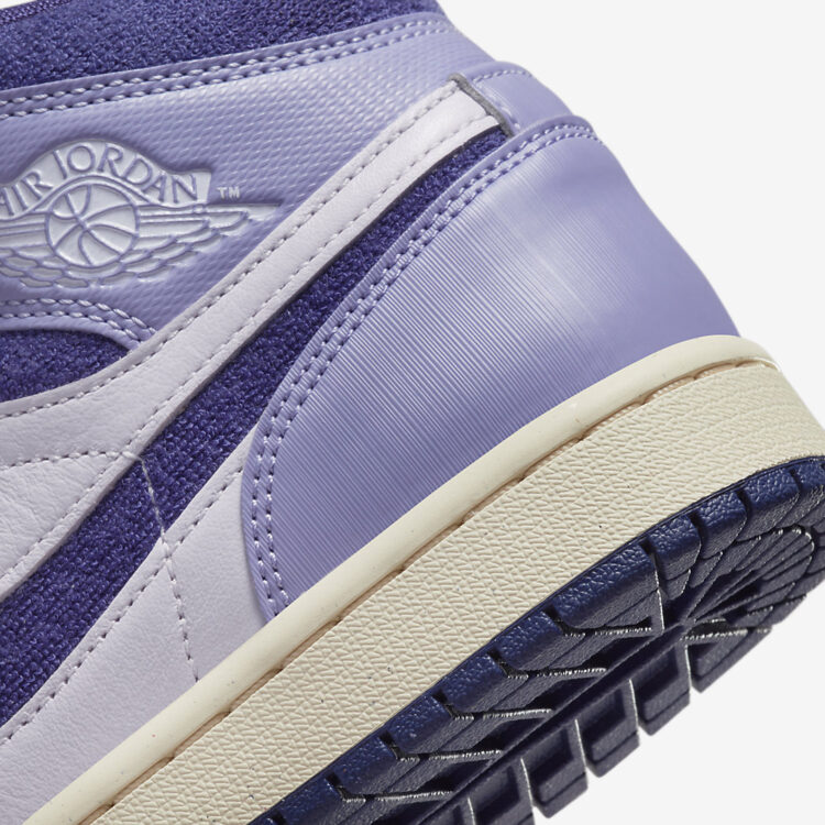 Air Jordan 1 Mid "Sky Purple" DZ3745-500