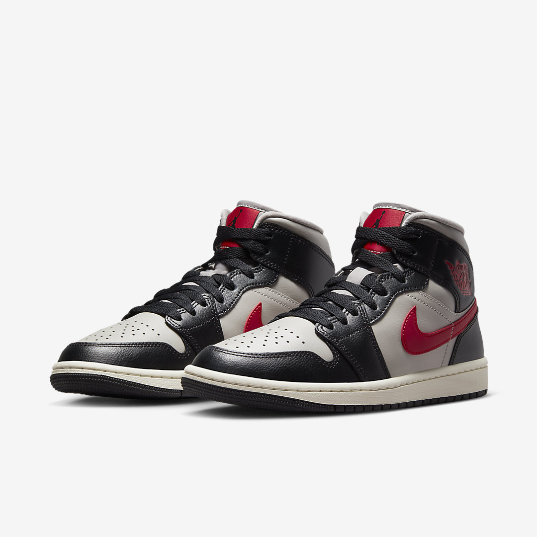 Air Jordan 1 Mid WMNS BQ6472-060