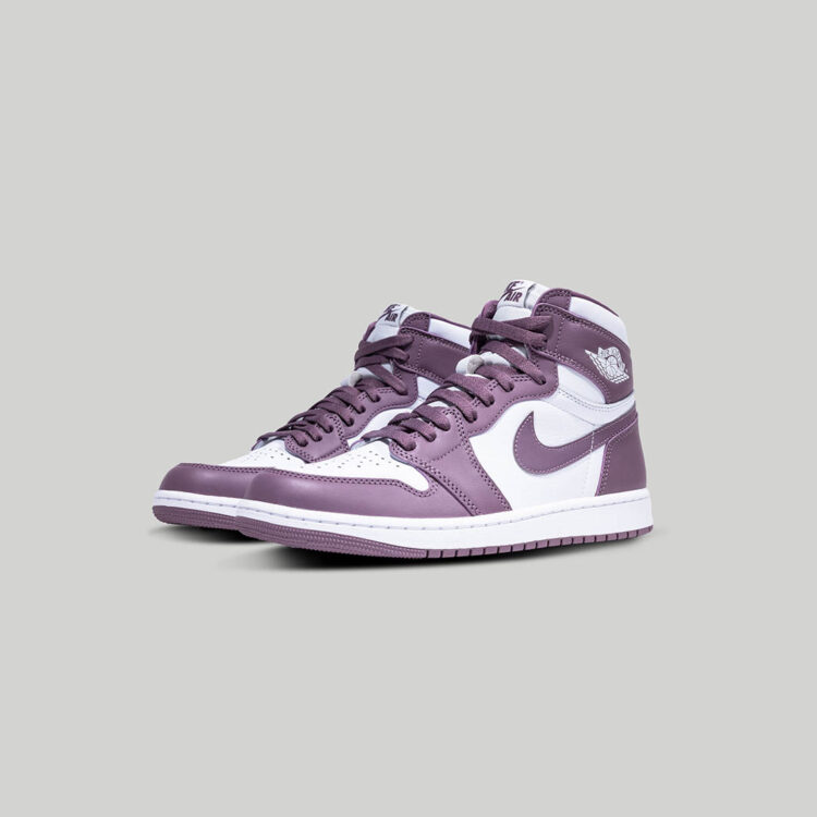 Air Jordan 1 High OG "Mauve" DZ5485-105