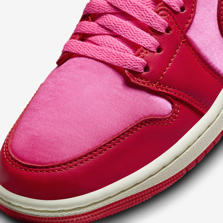 Air Jordan 1 Low SE WMNS "Pink Blast" FB9893-600