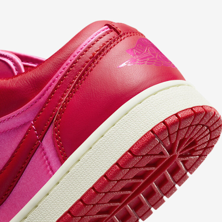 Air Jordan 1 Low SE WMNS "Pink Blast" FB9893-600