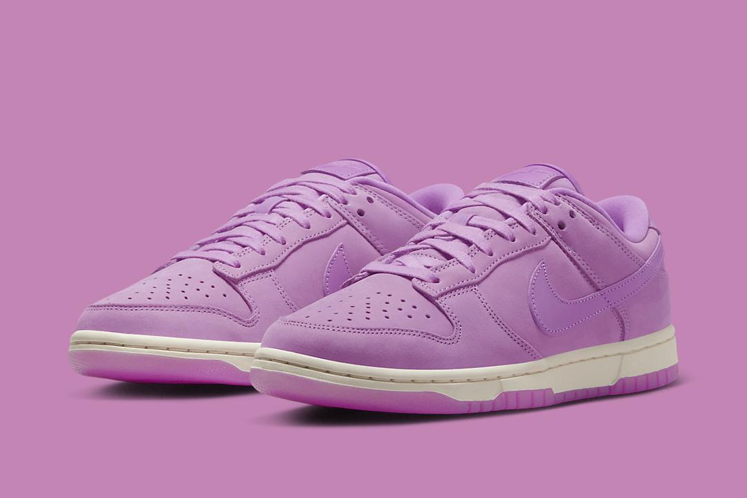 Nike Dunk Low WMNS "Rush Fuchsia" DV7415-500