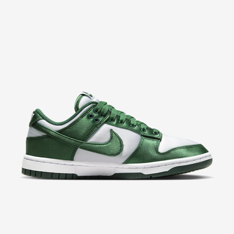 Nike Dunk Low WMNS "Satin Green" DX5931-100