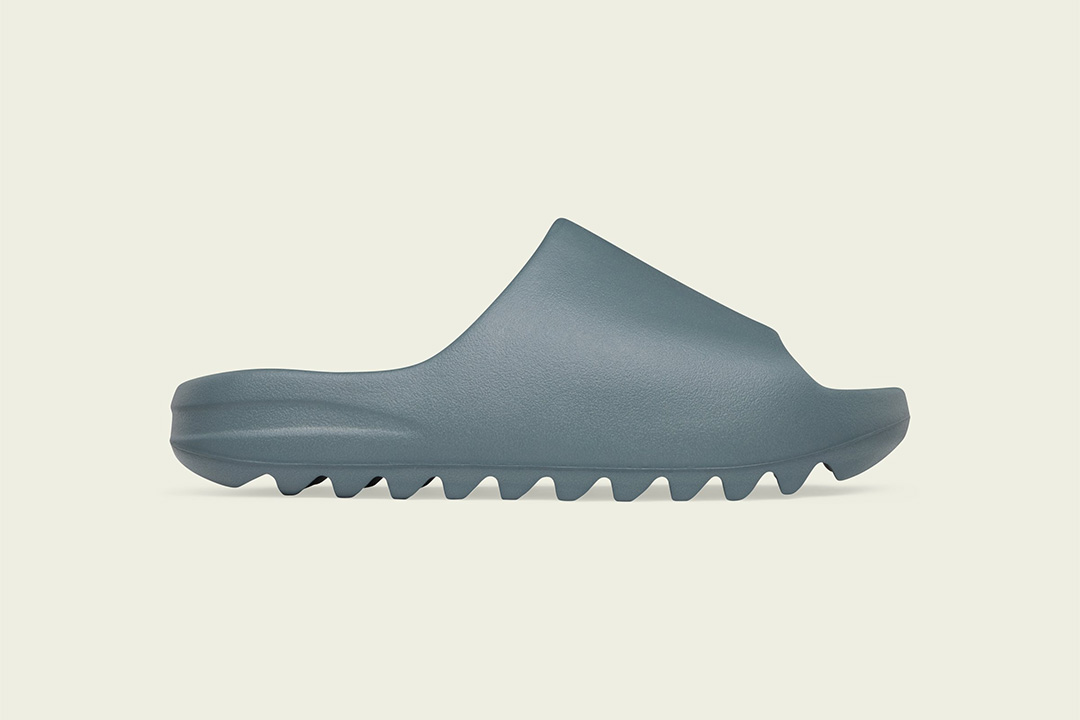 Yeezy Slide "Slate Marine"