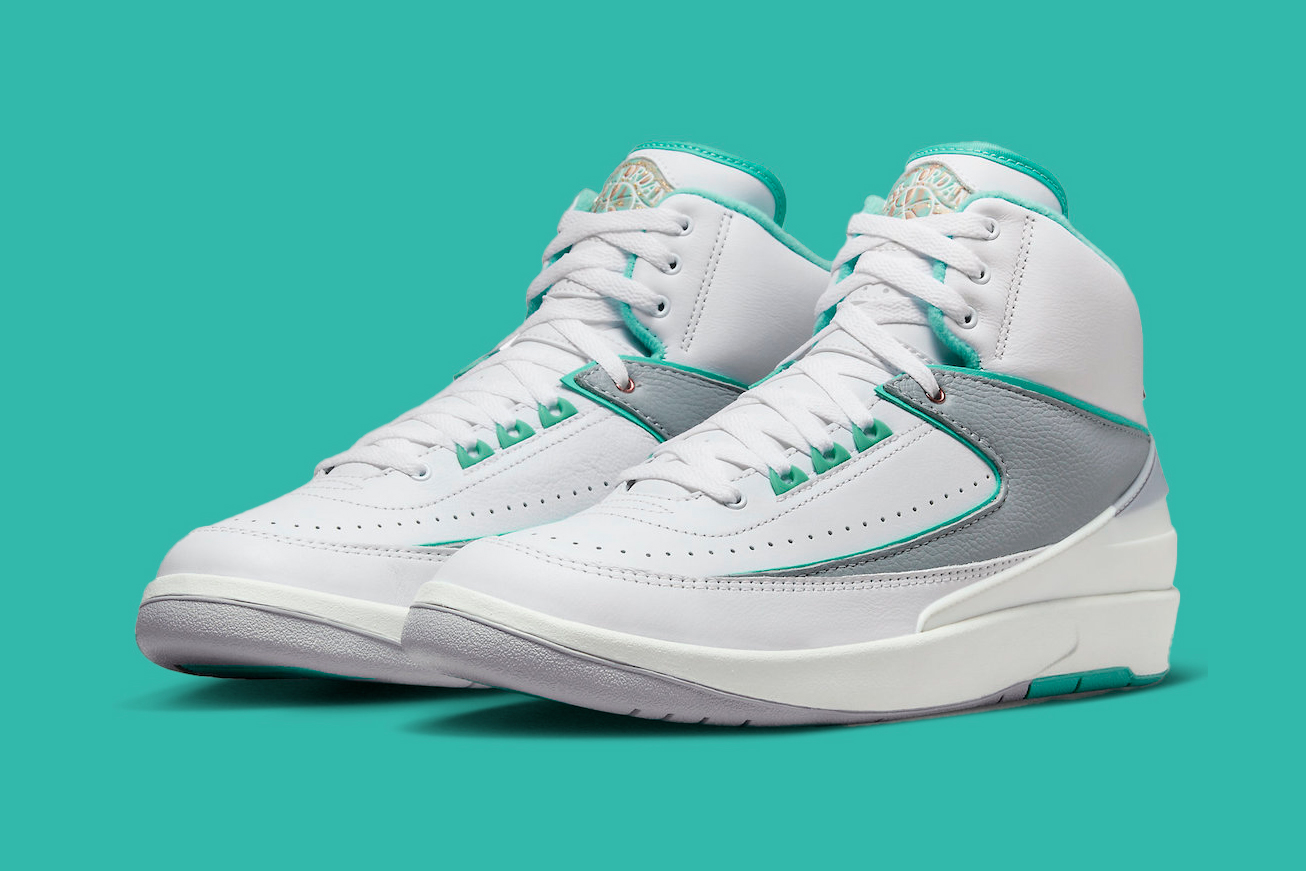 Air Jordan 2 "Crystal Mint" FN6755-100