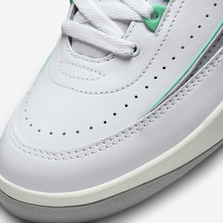 Air Jordan 2 "Crystal Mint" FN6755-100