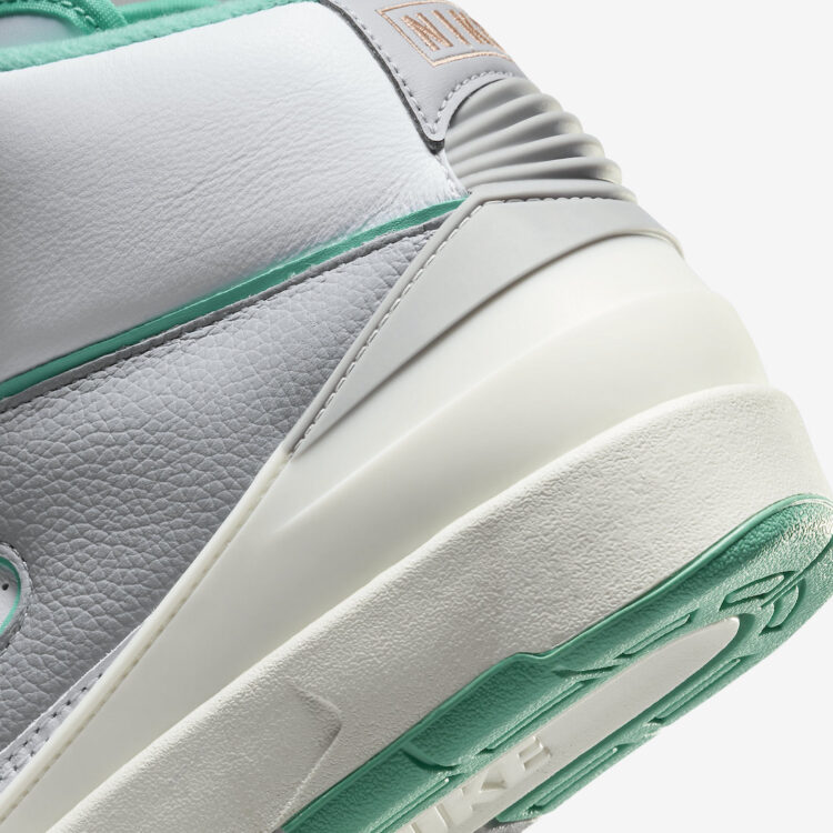 Air Jordan 2 "Crystal Mint" FN6755-100