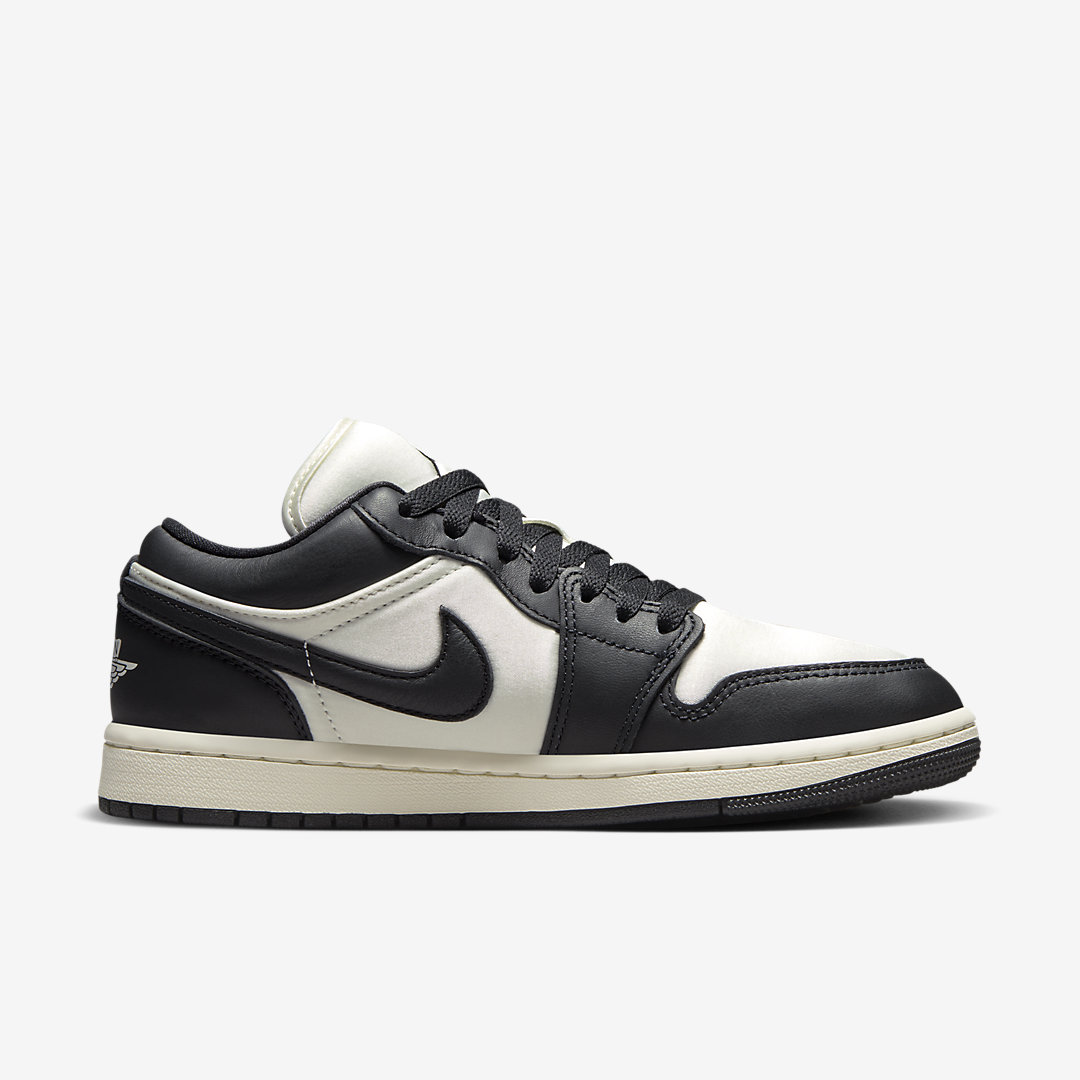 Air Jordan 1 WMNS Low FB9893-101