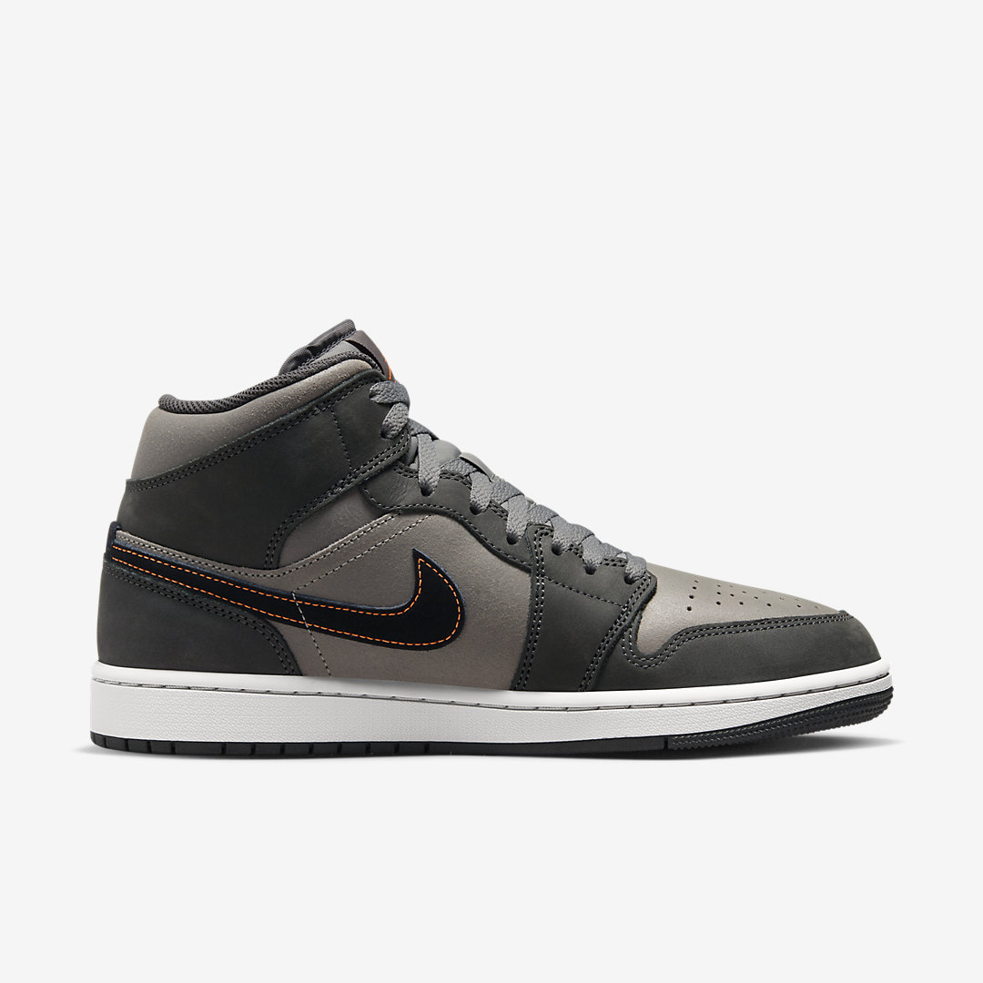 Air Jordan 1 Mid SE FQ8338-017