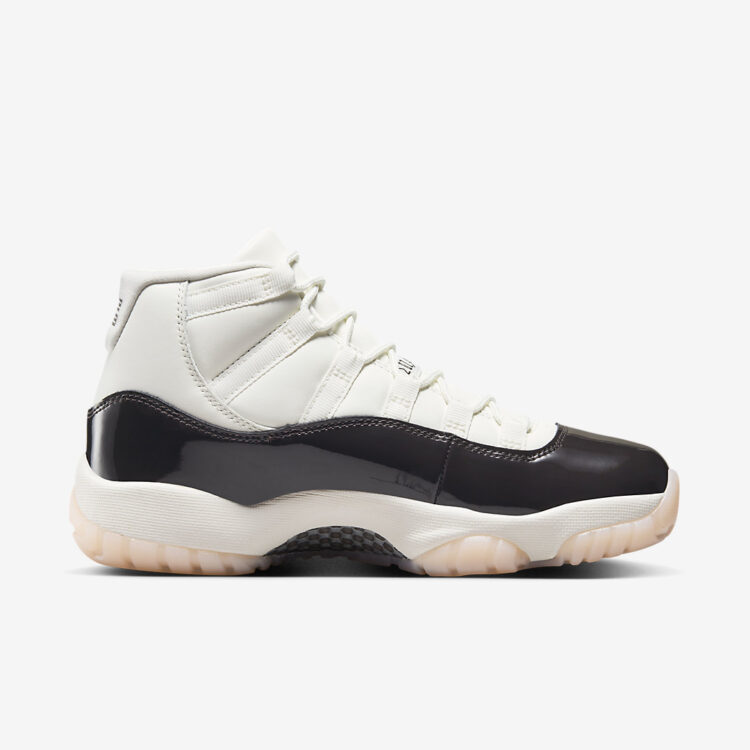 Air Jordan 11 "Neapolitan" AR0715-101