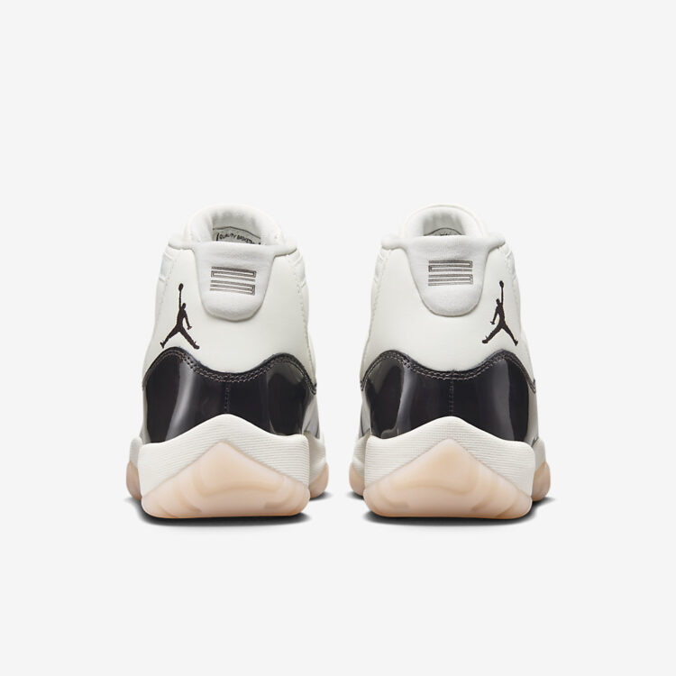 Air Jordan 11 "Neapolitan" AR0715-101