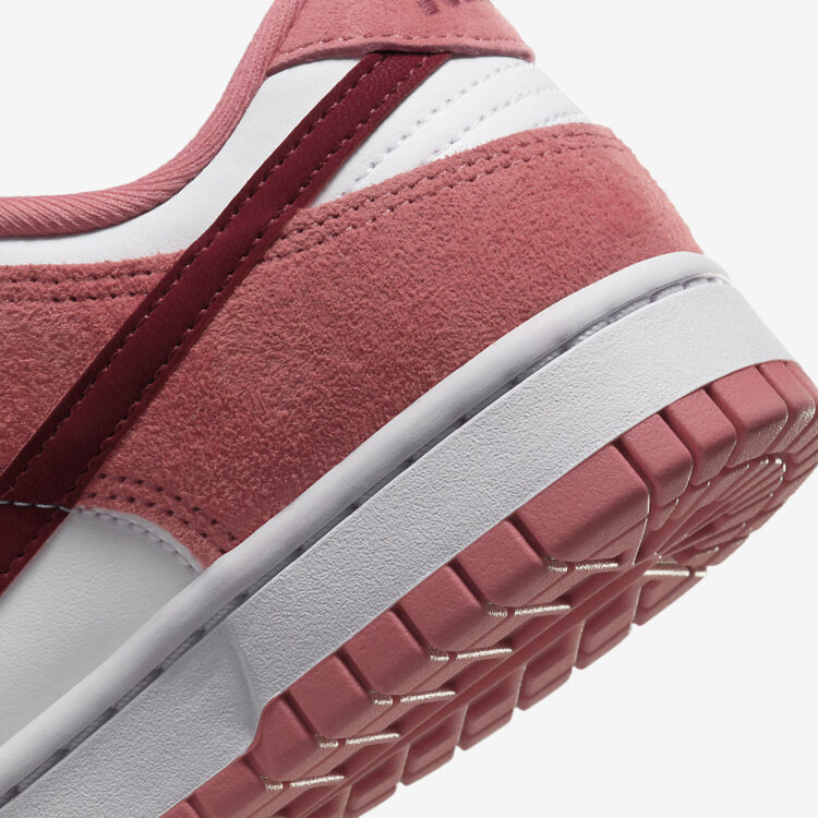 Nike Dunk Low WMNS "Valentine's Day" FQ7056-100