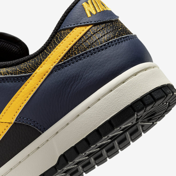 Nike Dunk Low Vintage "Michigan" FZ4014-010