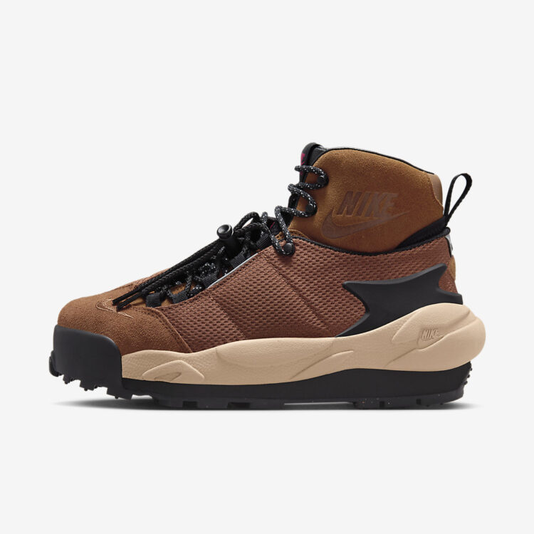 sacai x Nike Magmascape "Light British Tan" FN0563-200