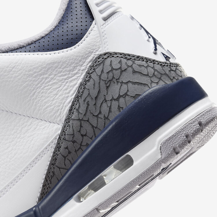 Air Jordan 3 "Midnight Navy" CT8532-140