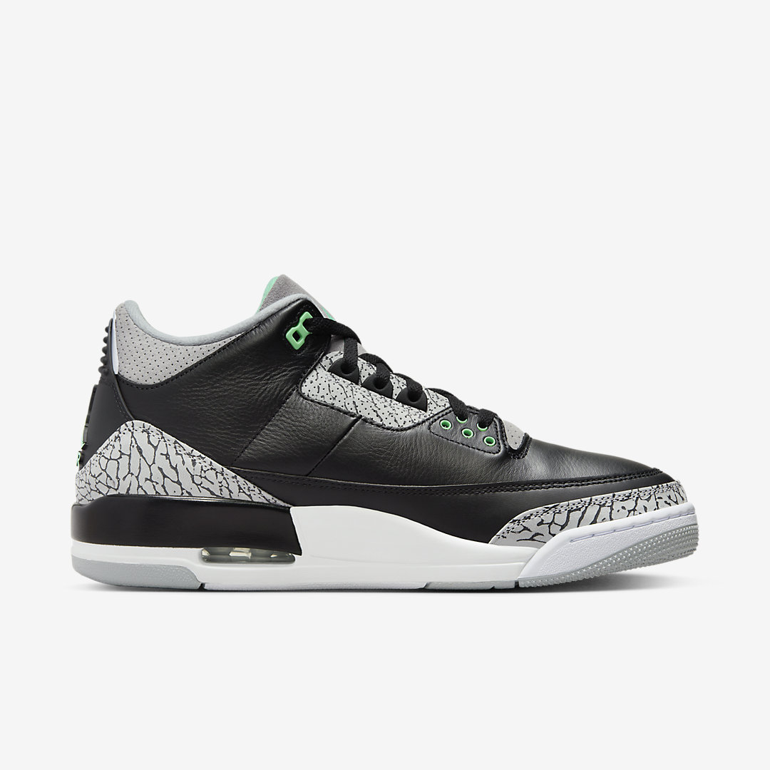 Air Jordan 3 "Green Glow" CT8532-031