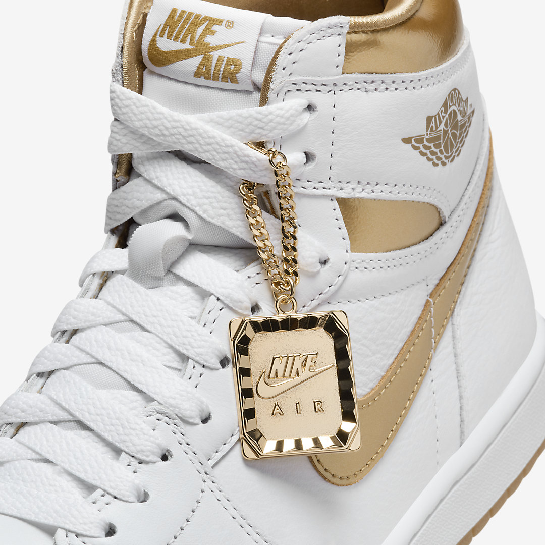 Air Jordan1 High OG WMNS "Metallic Gold" FD2596-107