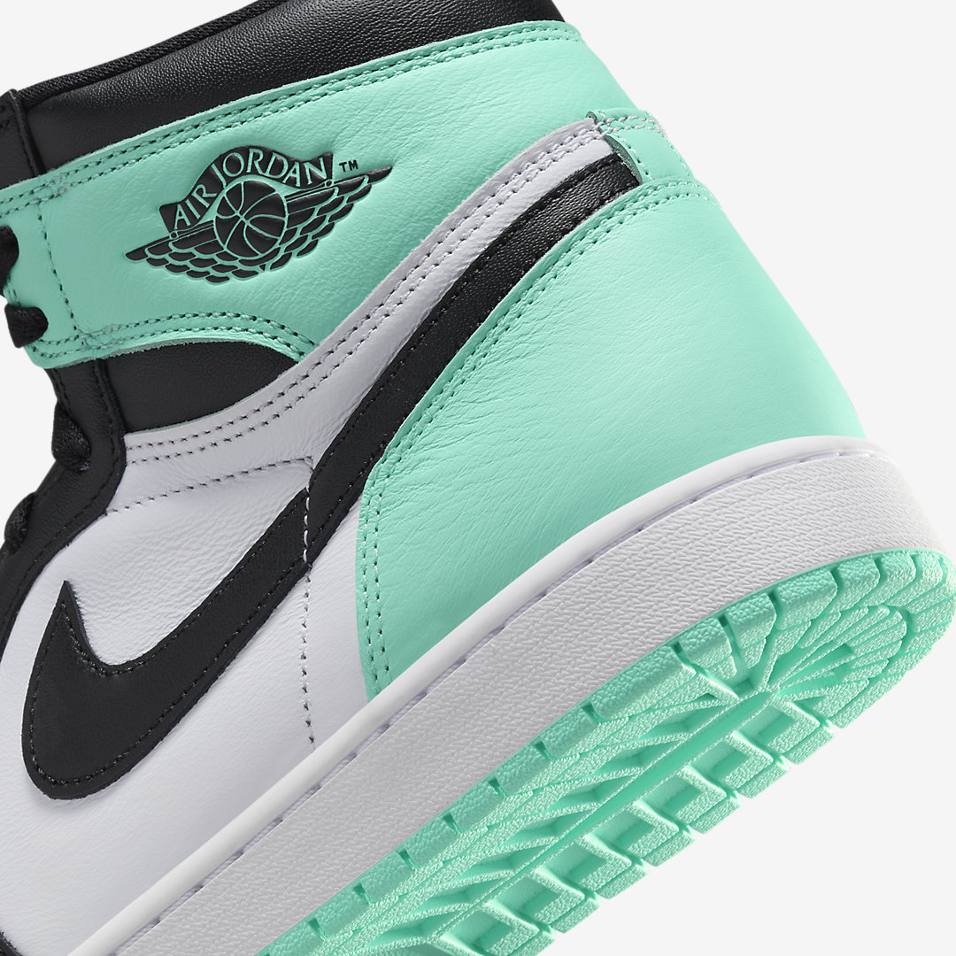 Air Jordan 1 High OG "Green Glow" DZ5485-130