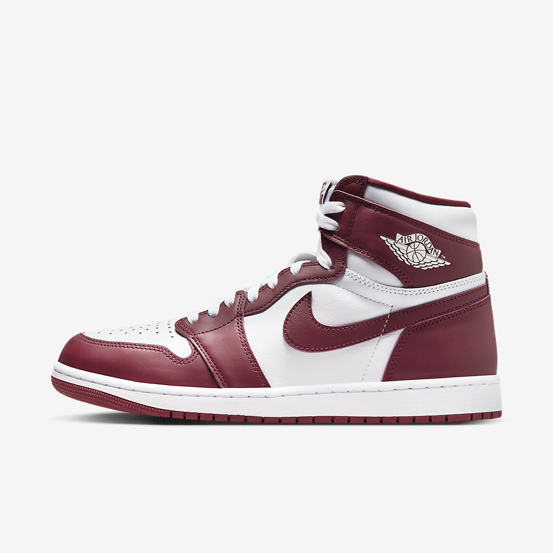 Air Jordan 1 High OG "Team Red" DZ5485-160