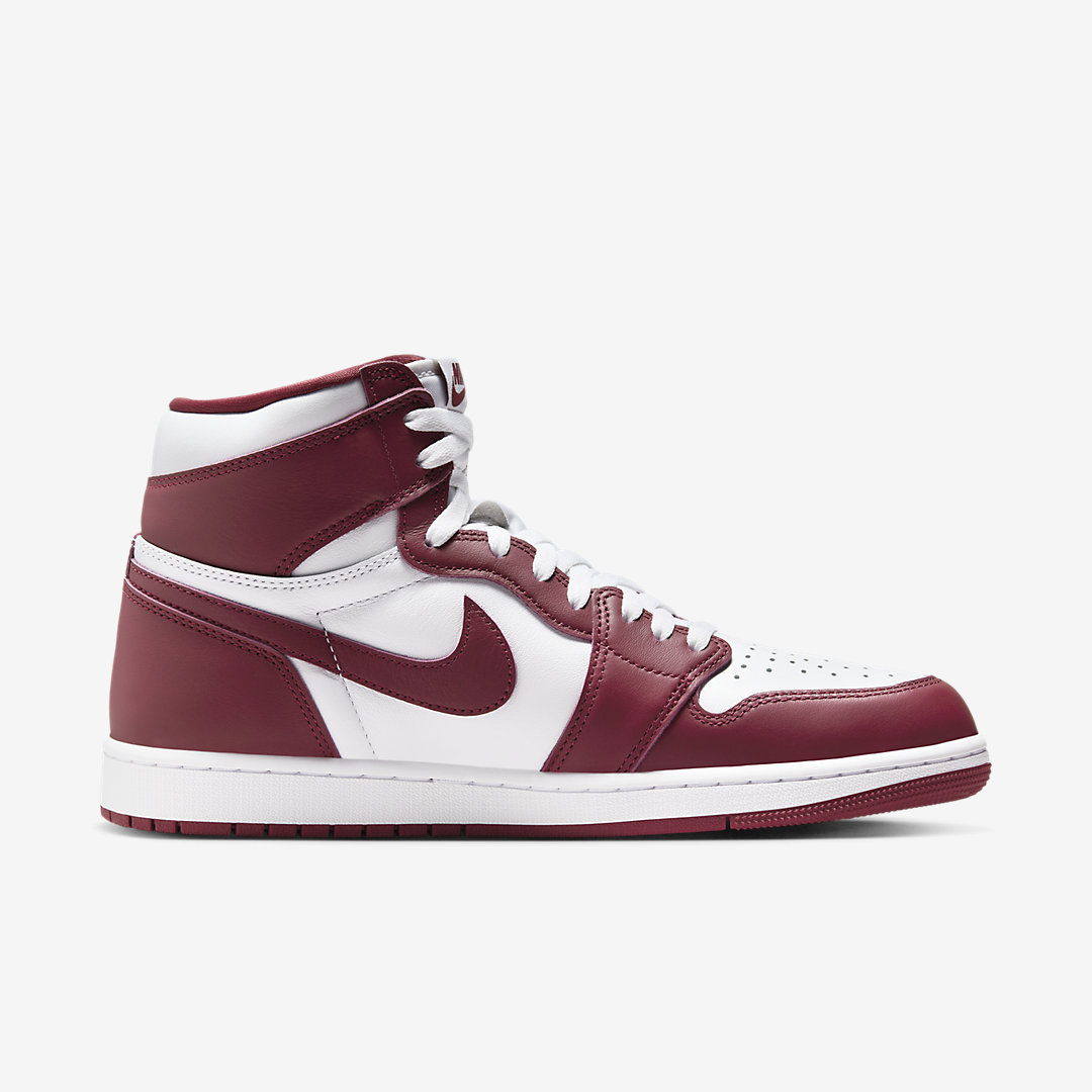 Air Jordan 1 High OG "Team Red" DZ5485-160