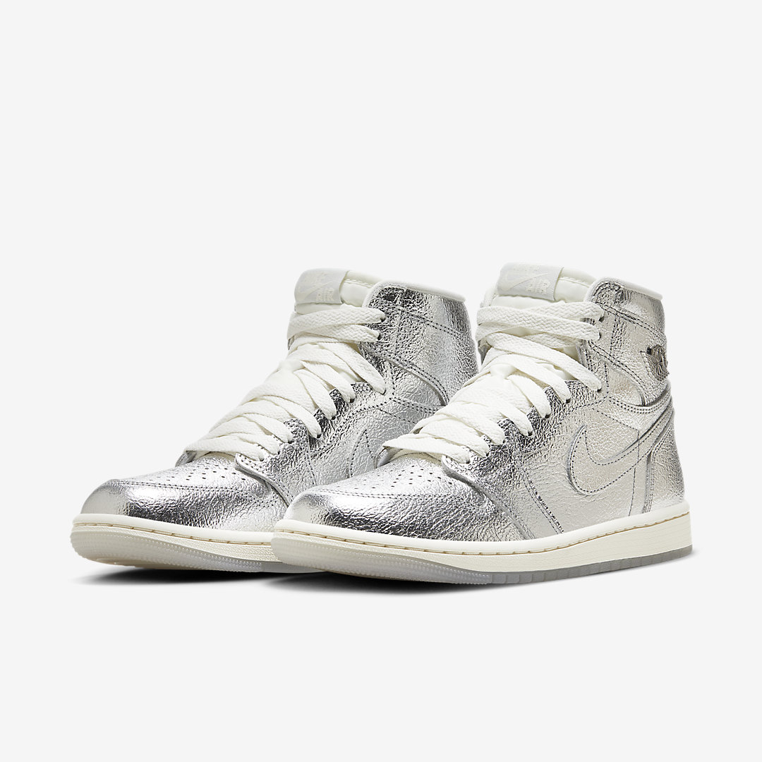 Air Jordan 1 High OG WMNS "Chrome" FN7249-001