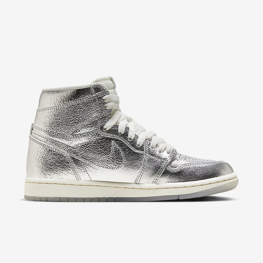 Air Jordan 1 High OG WMNS "Chrome" FN7249-001