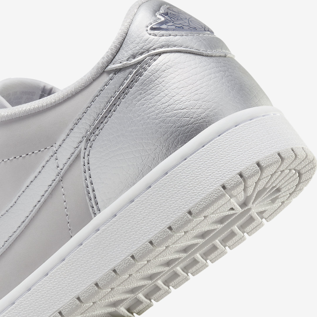 Air Jordan 1 Low OG "Metallic Silver" CZ0790-002