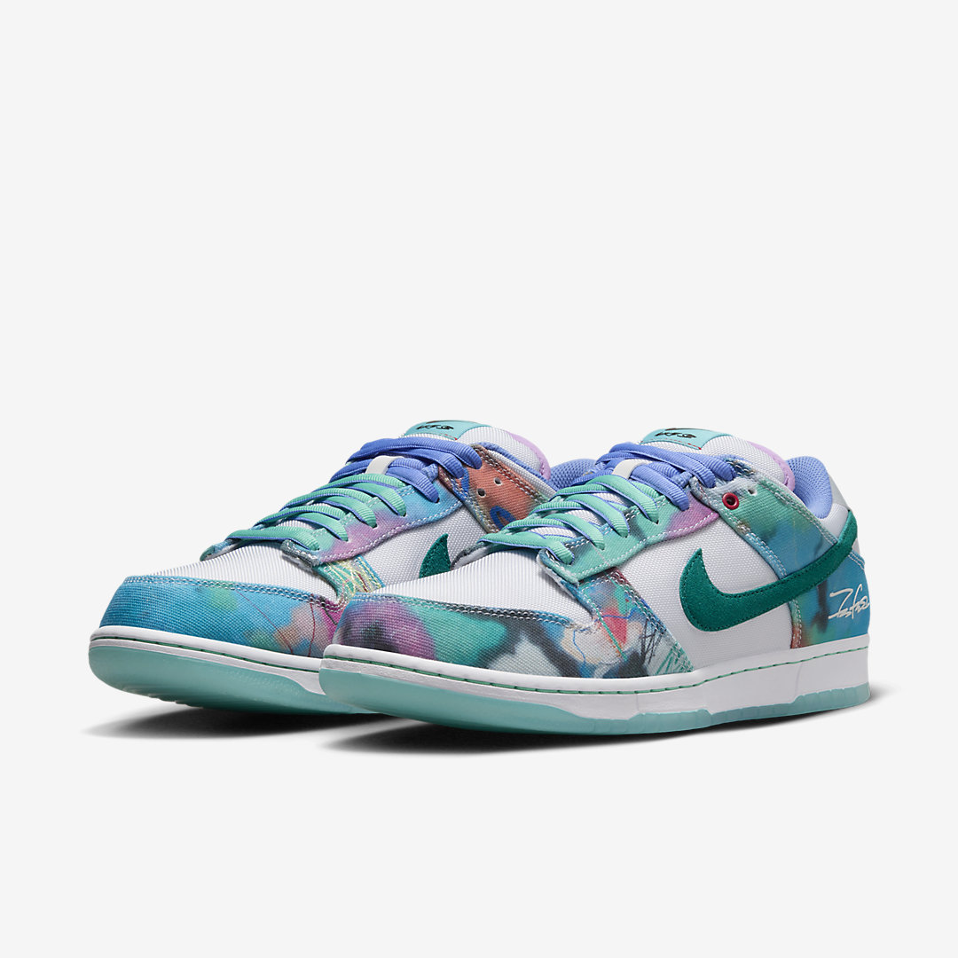 Futura x Nike SB Dunk Low HF6061-400