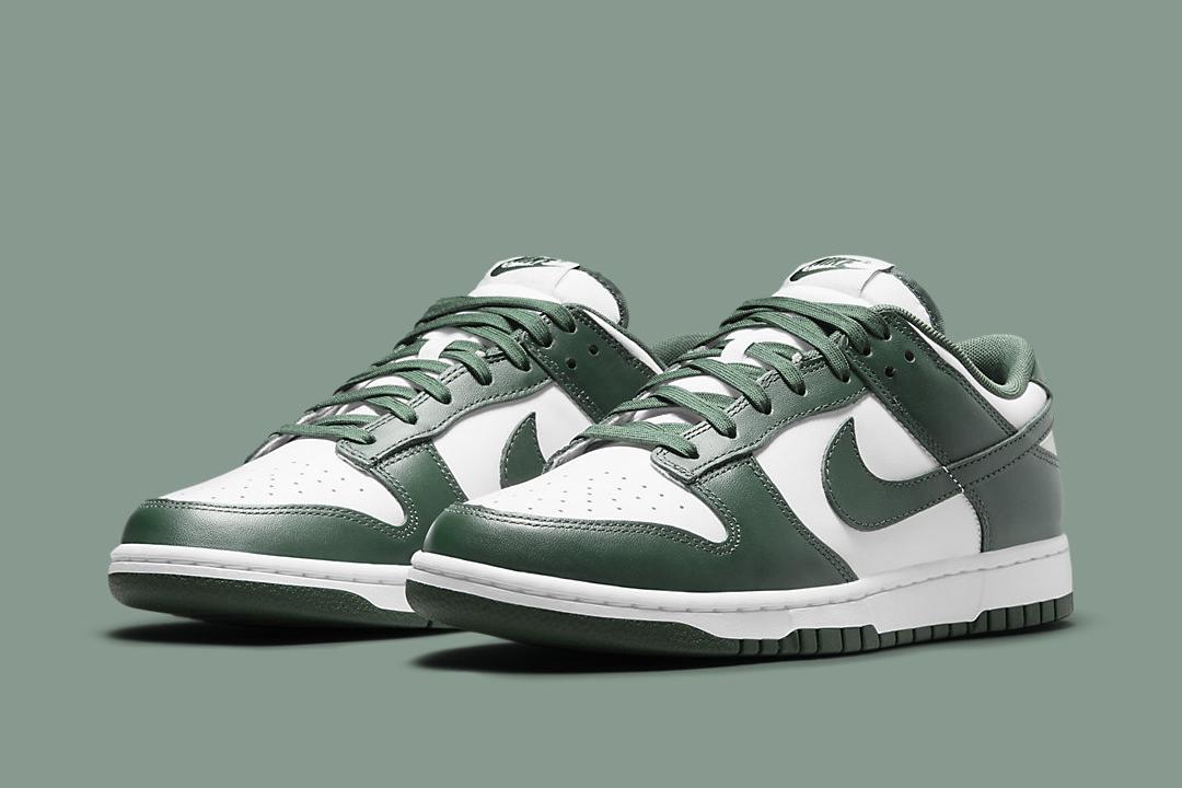 Nike Dunk Low "Michigan State" DD1391-101