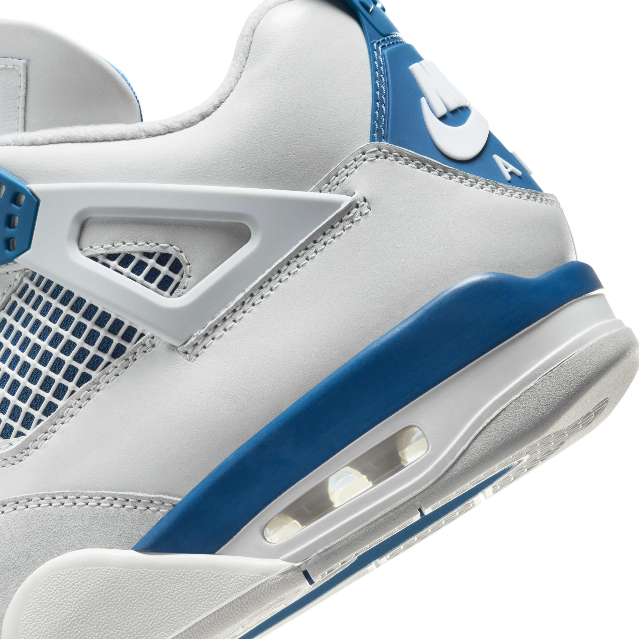 Air Jordan 4 OG "Military Blue" 2024 Retro