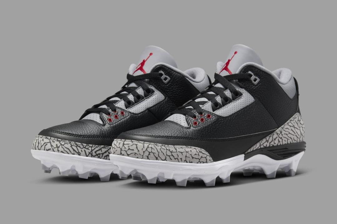 Air Jordan 3 Football Cleat "Black Cement" FZ8626-001