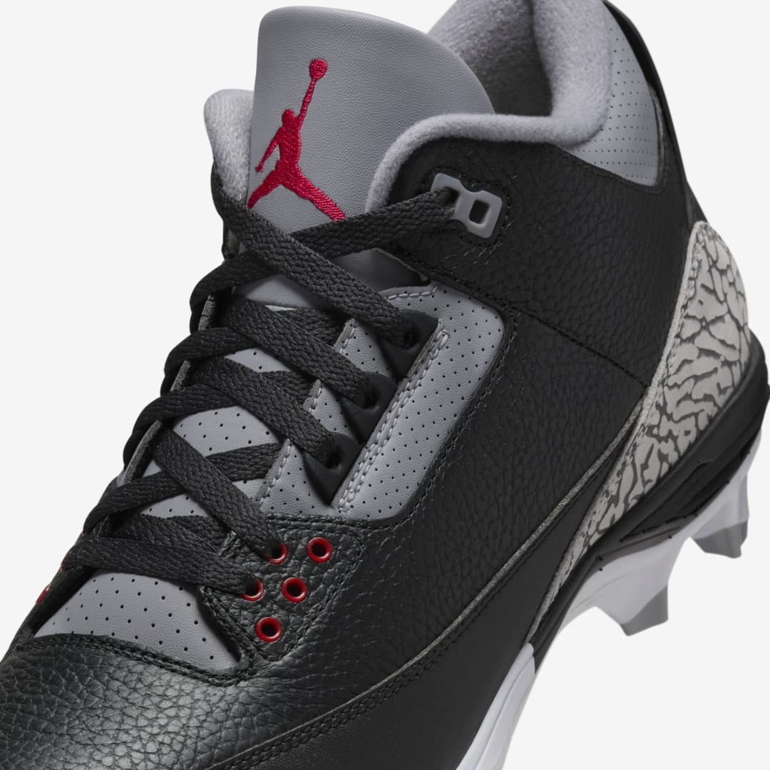 Air Jordan 3 Football Cleat FZ8626-001