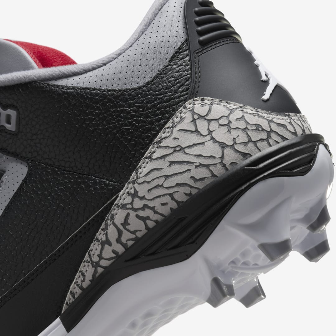 Air Jordan 3 Football Cleat FZ8626-001