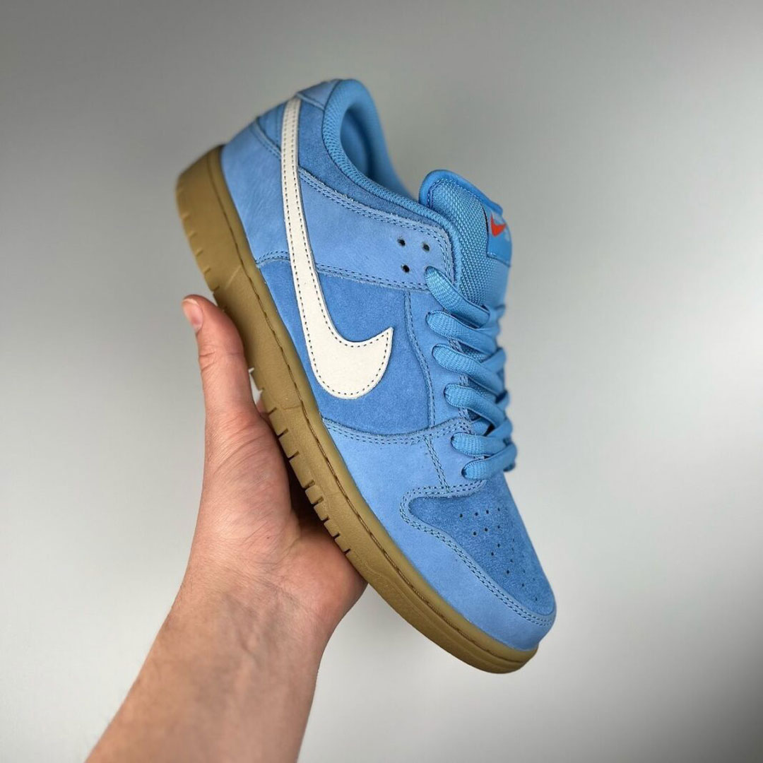 Nike SB Dunk Low "University Blue" FJ1674-401