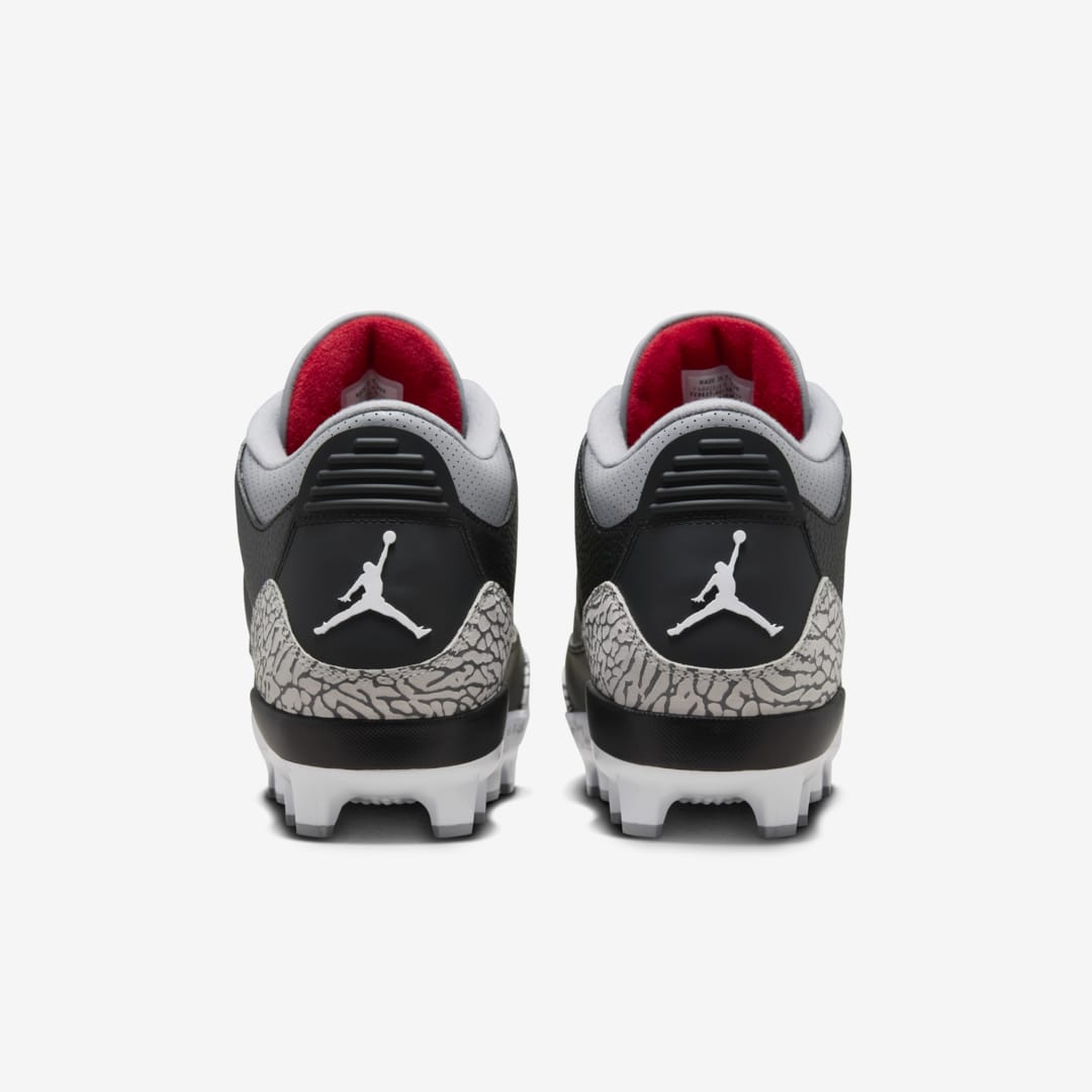 Air Jordan 3 Baseball Cleat FZ8627-001