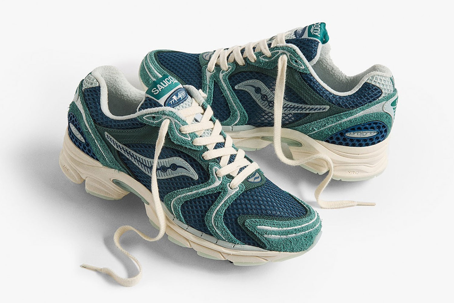 END. x Saucony ProGrid Triumph 4 "Nessie"