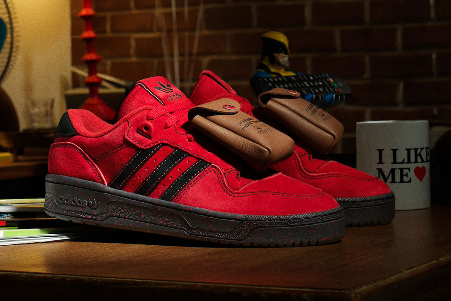 Marvel x adidas Rivalry Low "Deadpool" JR2480