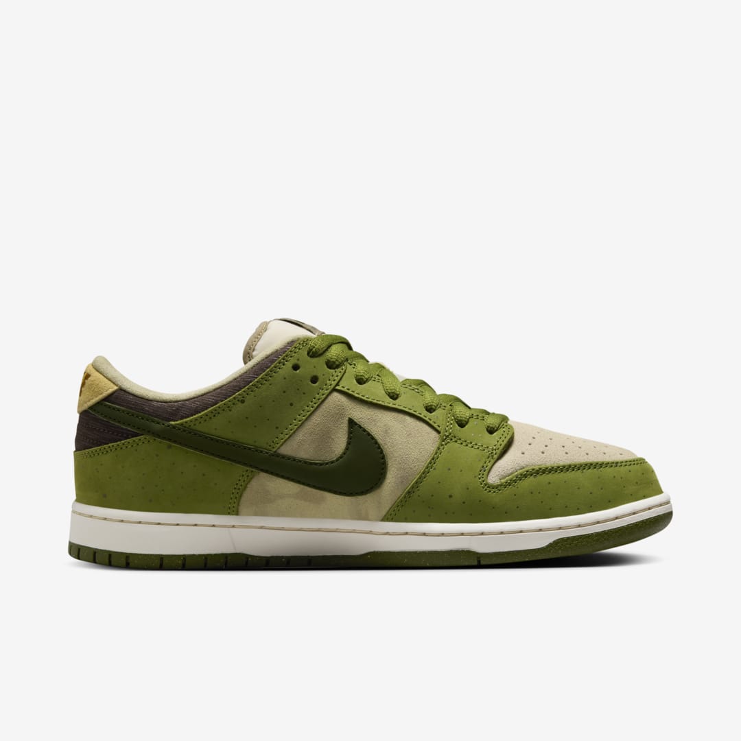 Yuto Horigome x Nike SB Dunk Low "Asparagus" HF8022-300