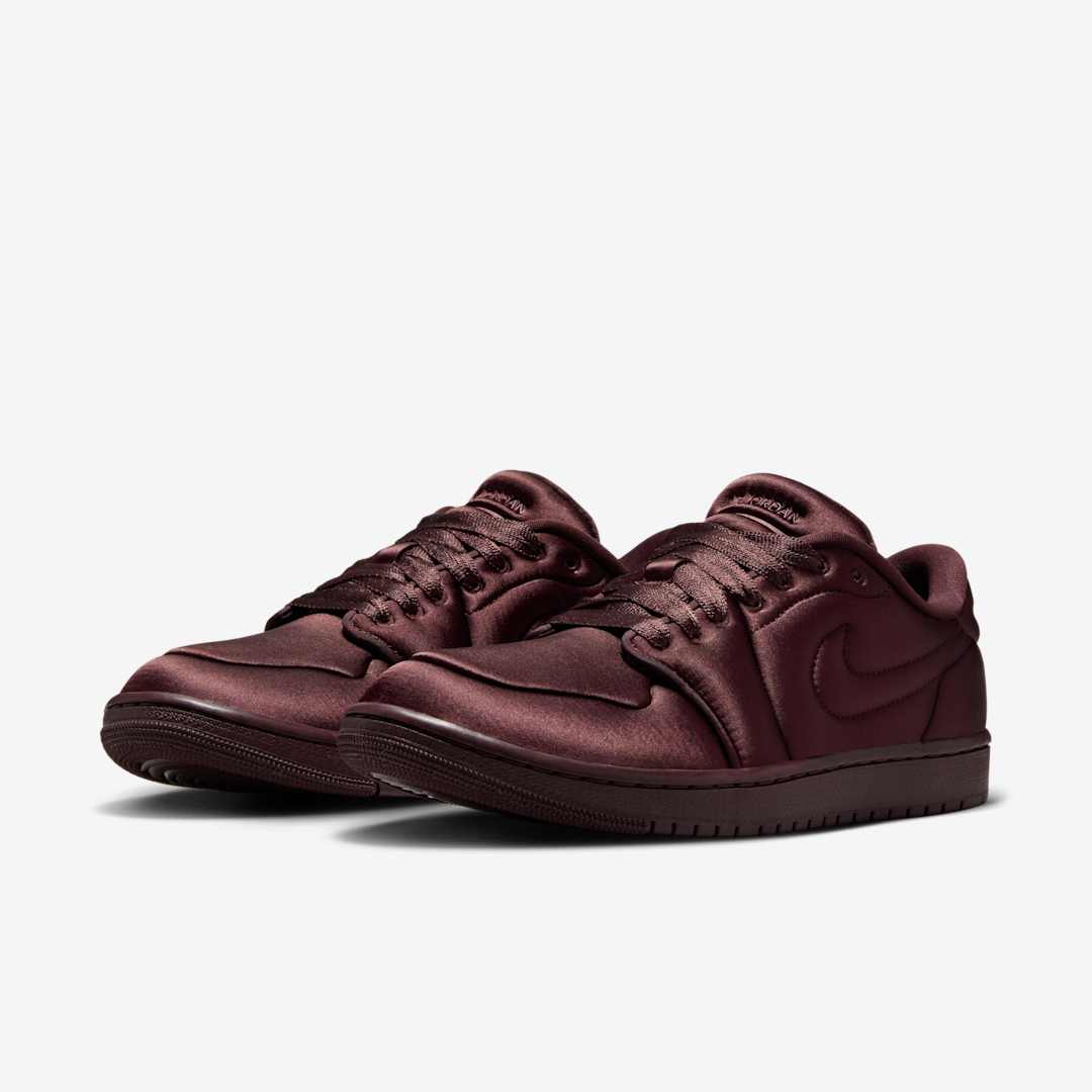 Air Jordan 1 Low Method of Make Satin WMNS HF3969-200