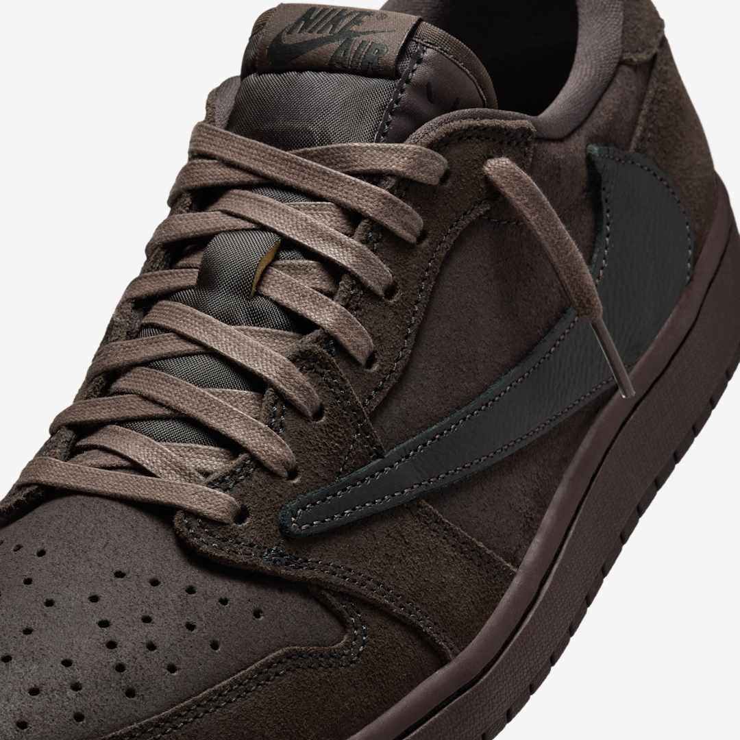 Travis Scott x Air Jordan 1 Low OG "Velvet Brown" DM7866-202