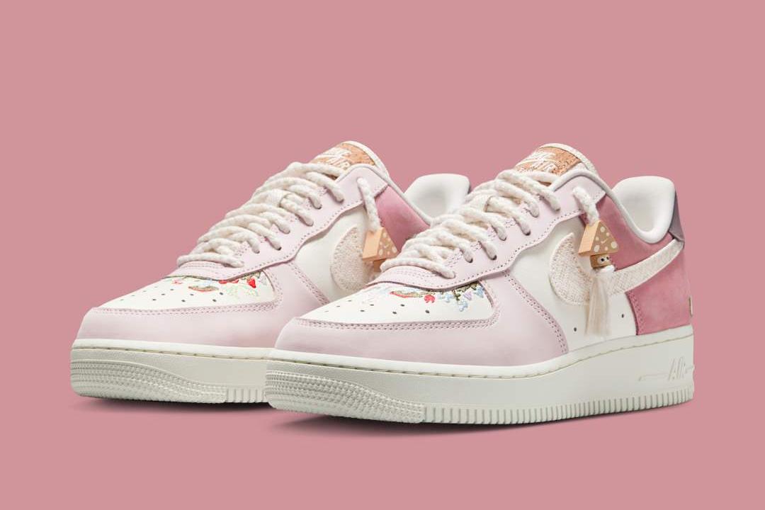 Nike Air Force 1 Low WMNS "Mushroom" IB8874-111