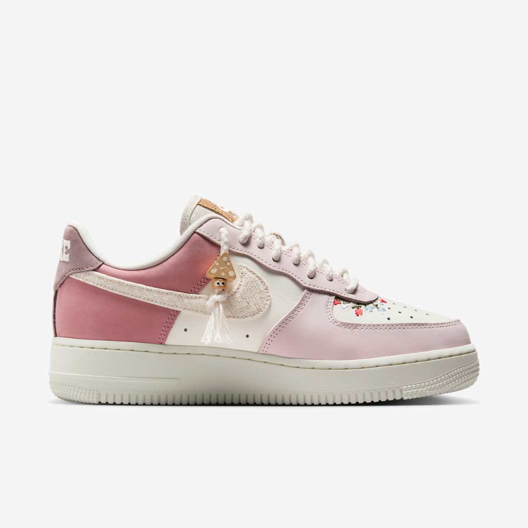 Nike Air Force 1 Low WMNS IB8874-111